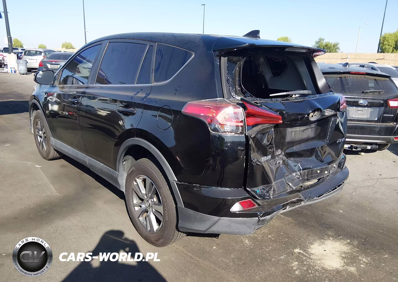 2018 Toyota Rav4 Xle VIN:2T3WFREVXJW446364 - 3
