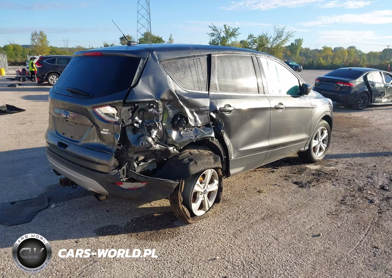 2016 Ford Escape Se VIN:1FMCU9G91GUC75367 - 4