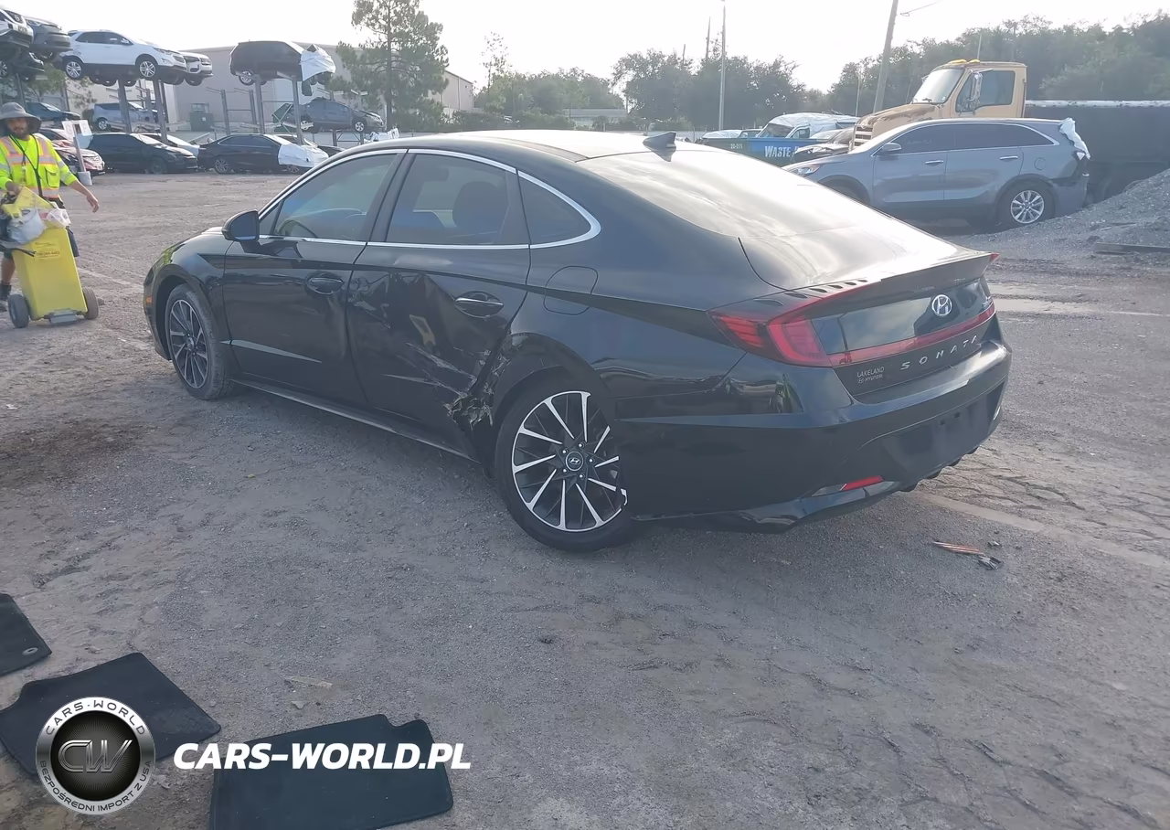 2021 Hyundai Sonata Limited VIN:5NPEH4J23MH111916 - 3
