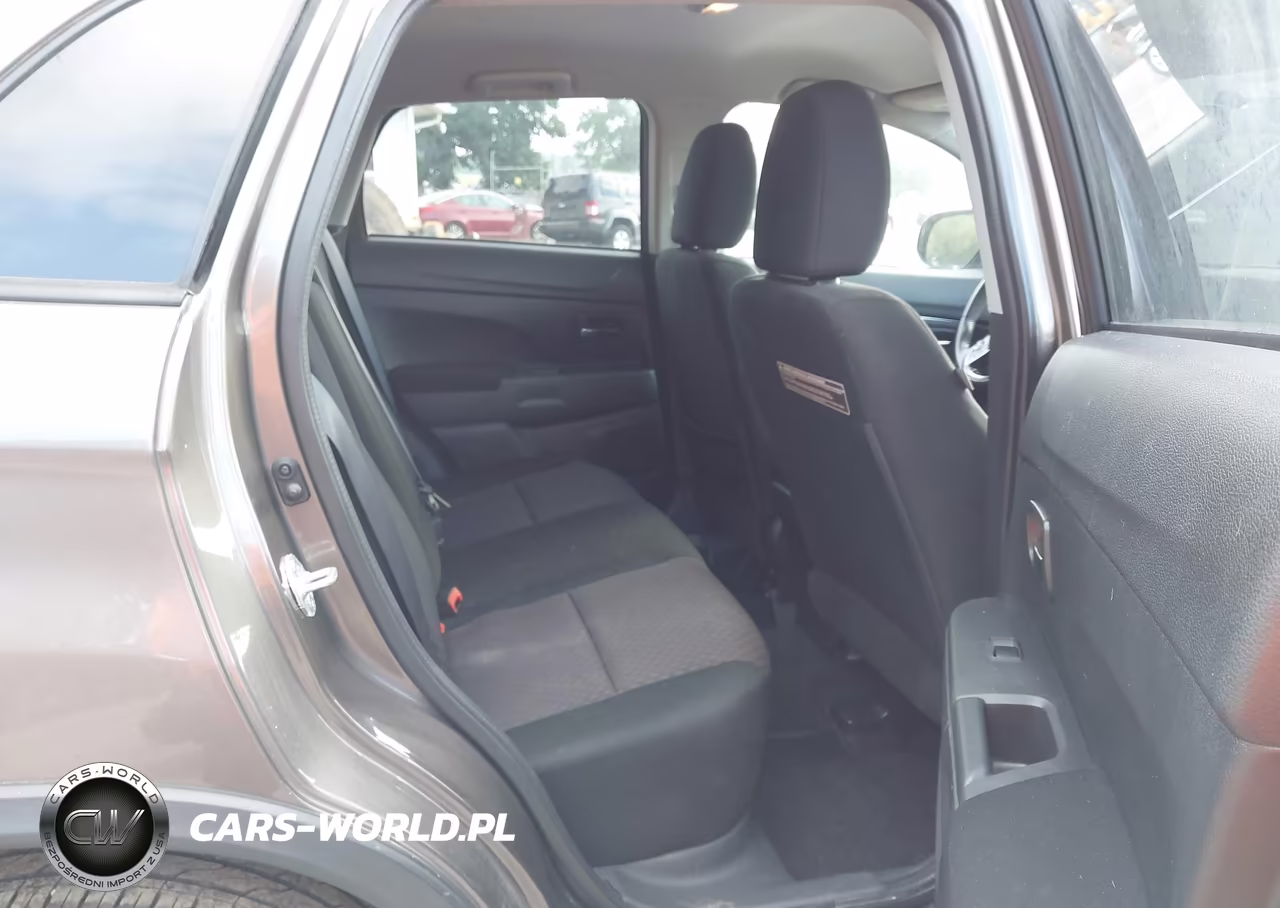2018 Mitsubishi Outlander Sport 2.0 Le VIN:JA4AR3AU9JU003996 - 8