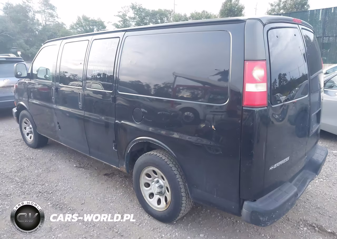 2009 Chevrolet Express Work Van VIN:1GCFG15X291173477 - 3