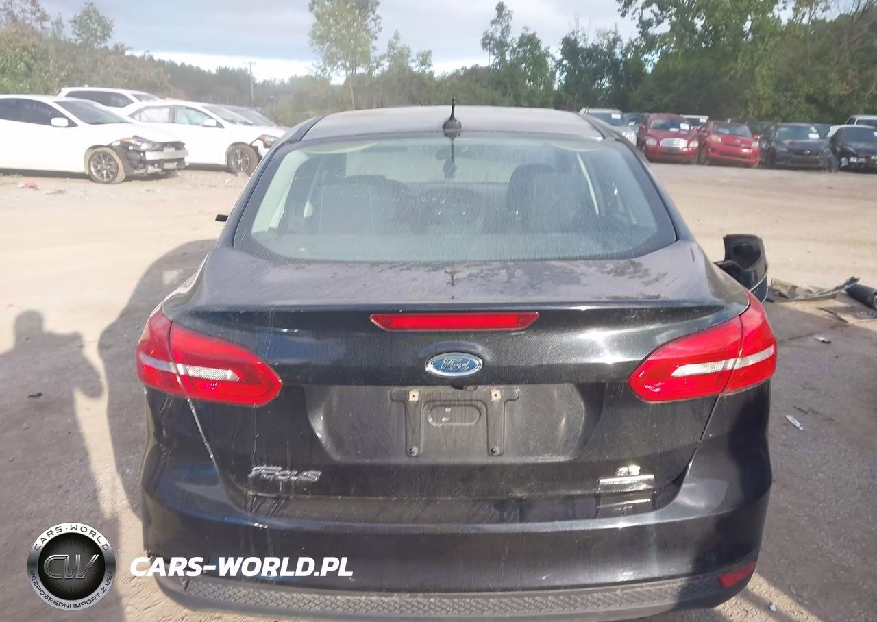 2015 Ford Focus Se VIN:1FADP3F29FL260353 - 17