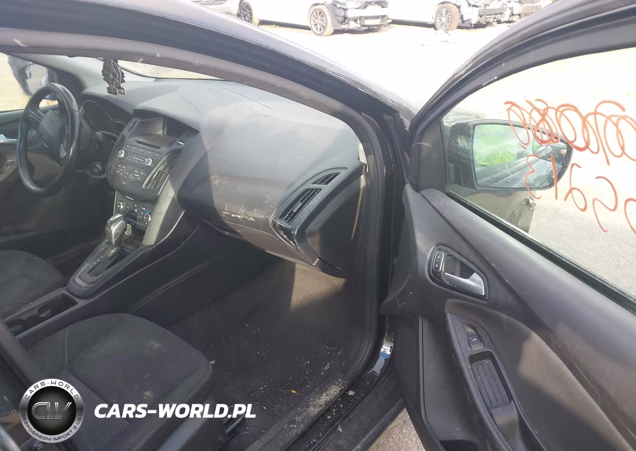 2015 Ford Focus Se VIN:1FADP3F29FL260353 - 5