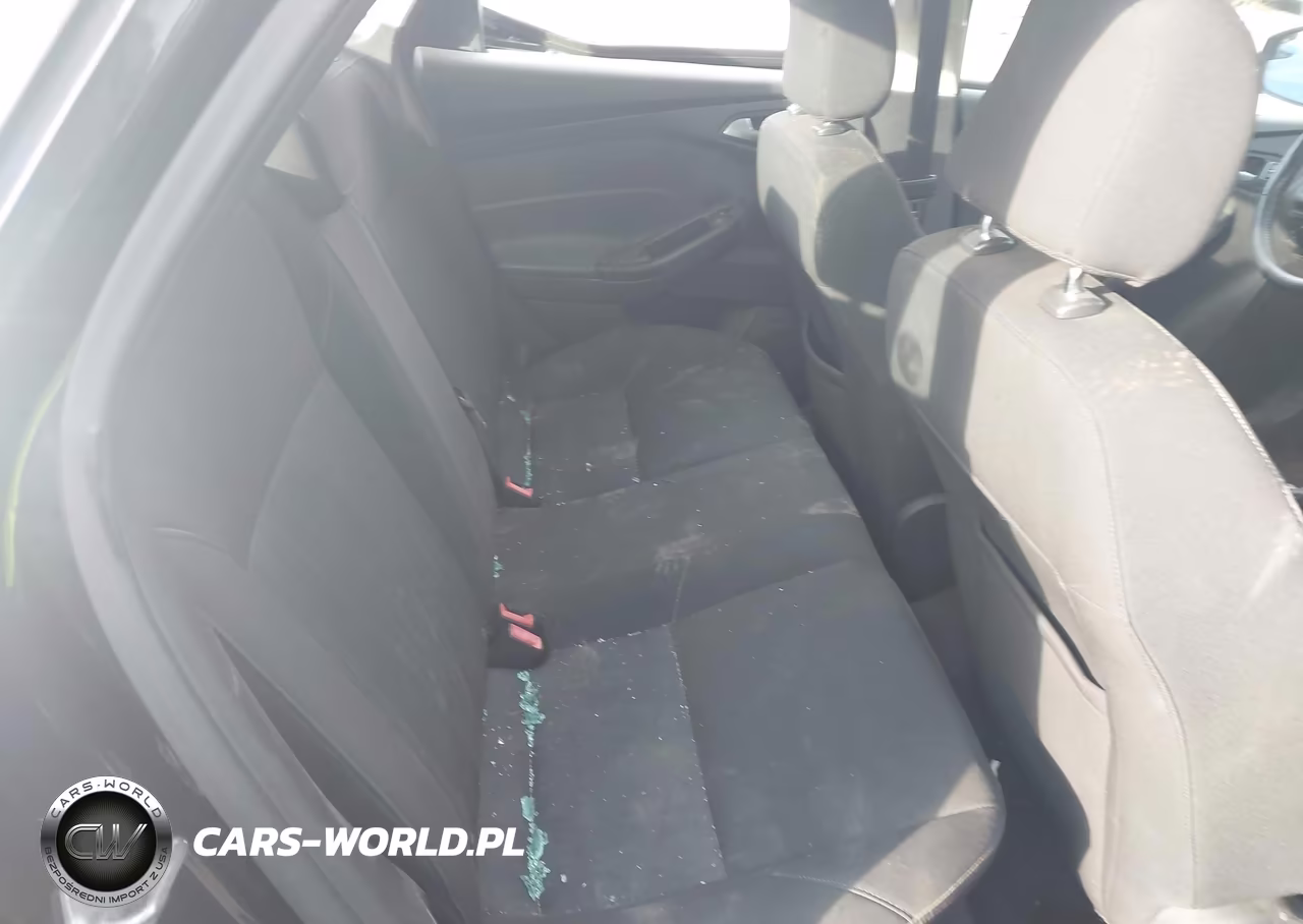 2015 Ford Focus Se VIN:1FADP3F29FL260353 - 8