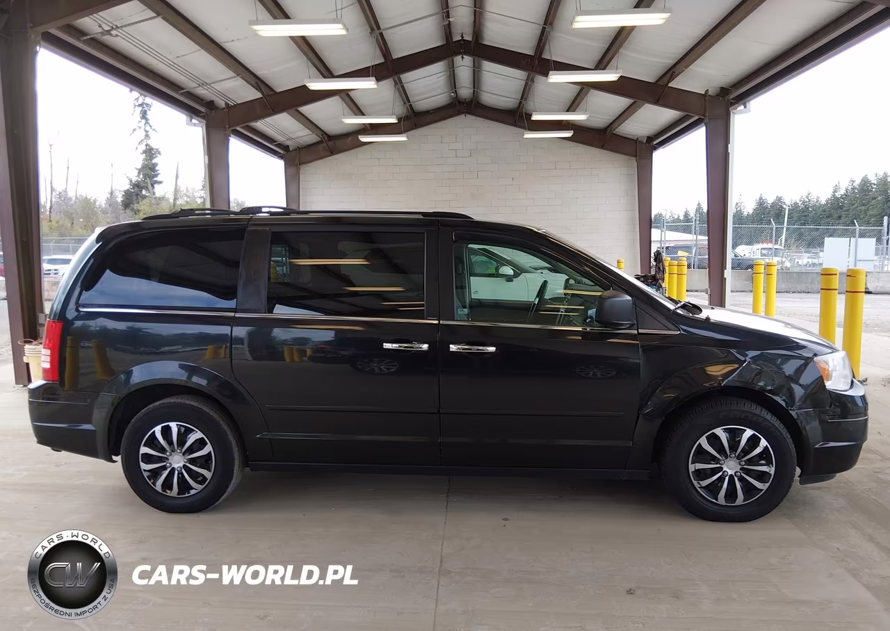 2009 Chrysler Town & Country Lx VIN:2A8HR44E89R571575 - 13