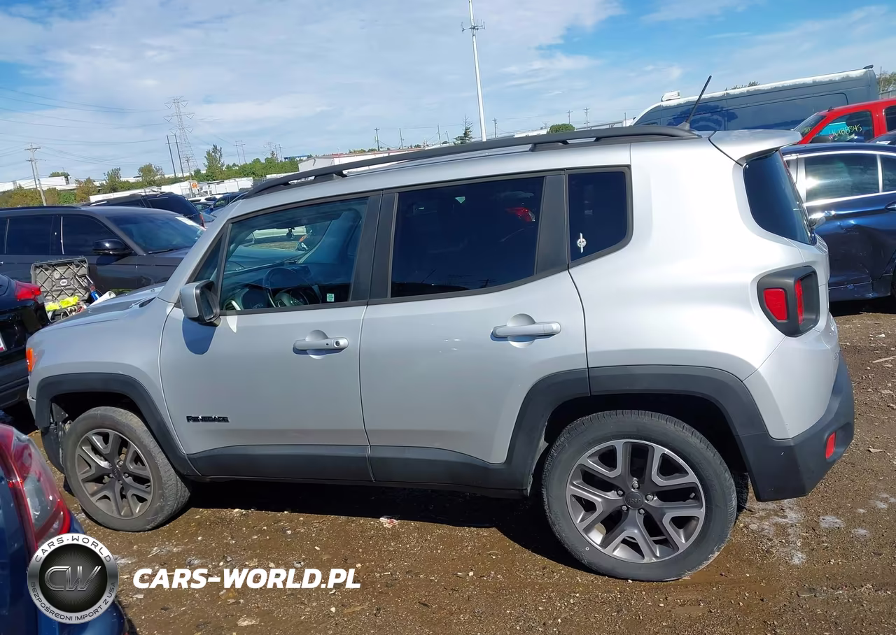 2017 Jeep Renegade Latitude 4X4 VIN:ZACCJBBB8HPF33062 - 14