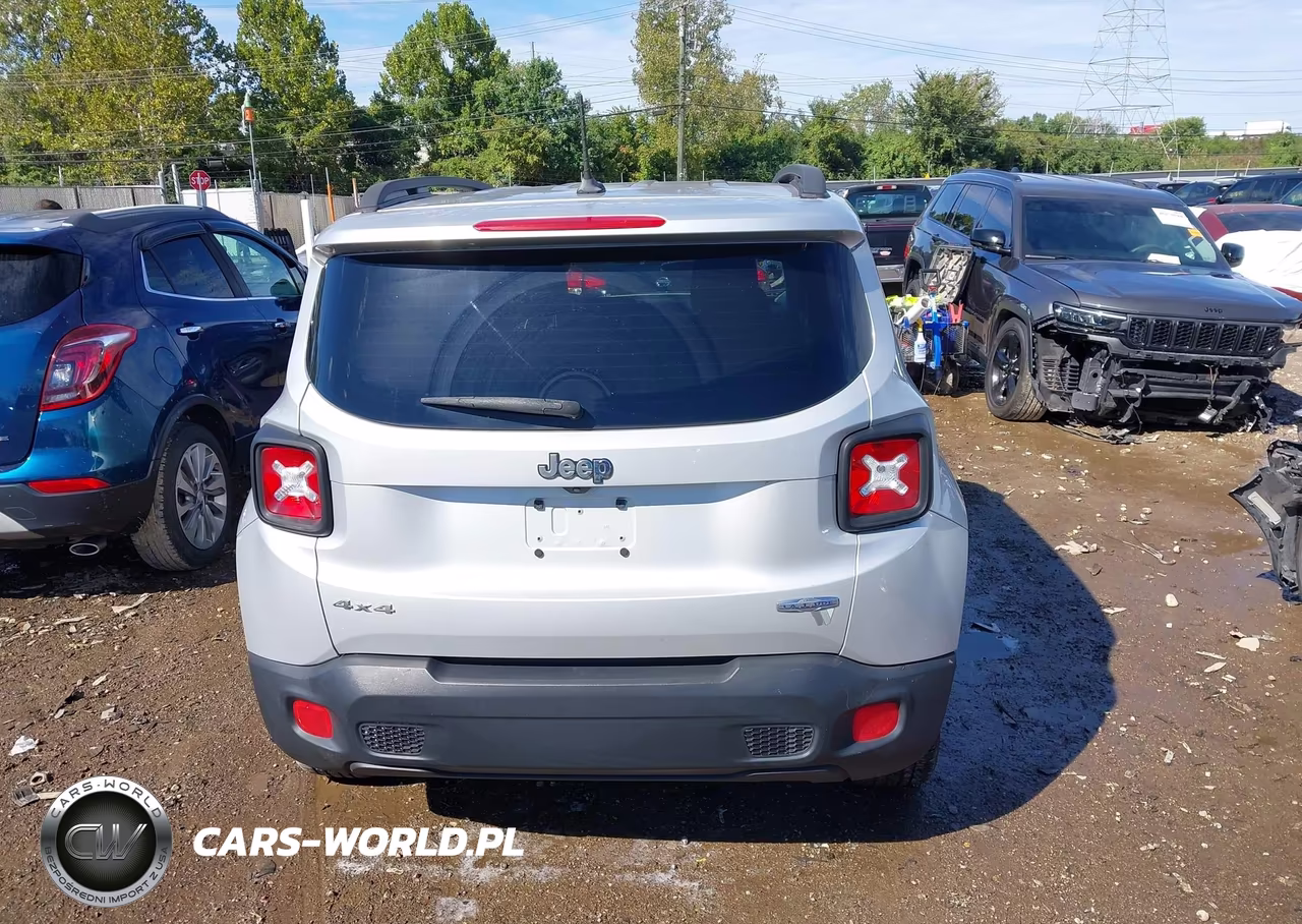 2017 Jeep Renegade Latitude 4X4 VIN:ZACCJBBB8HPF33062 - 16
