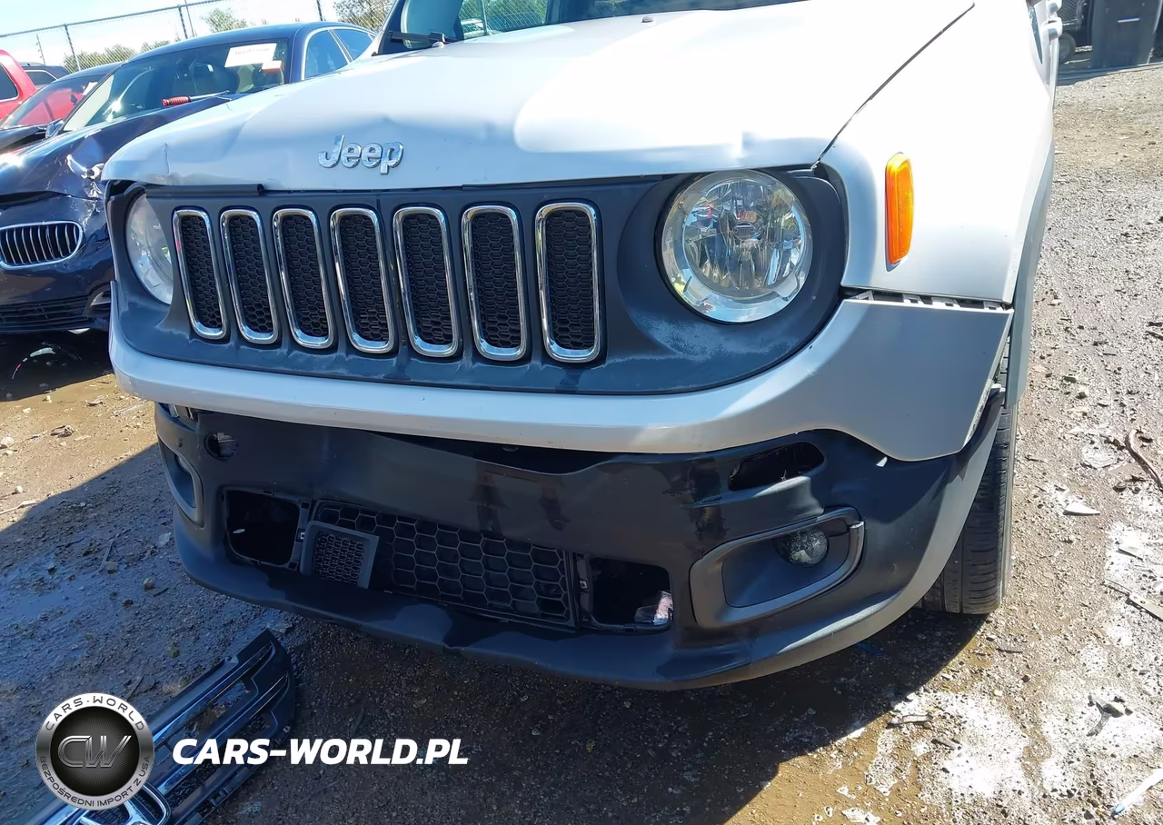 2017 Jeep Renegade Latitude 4X4 VIN:ZACCJBBB8HPF33062 - 6