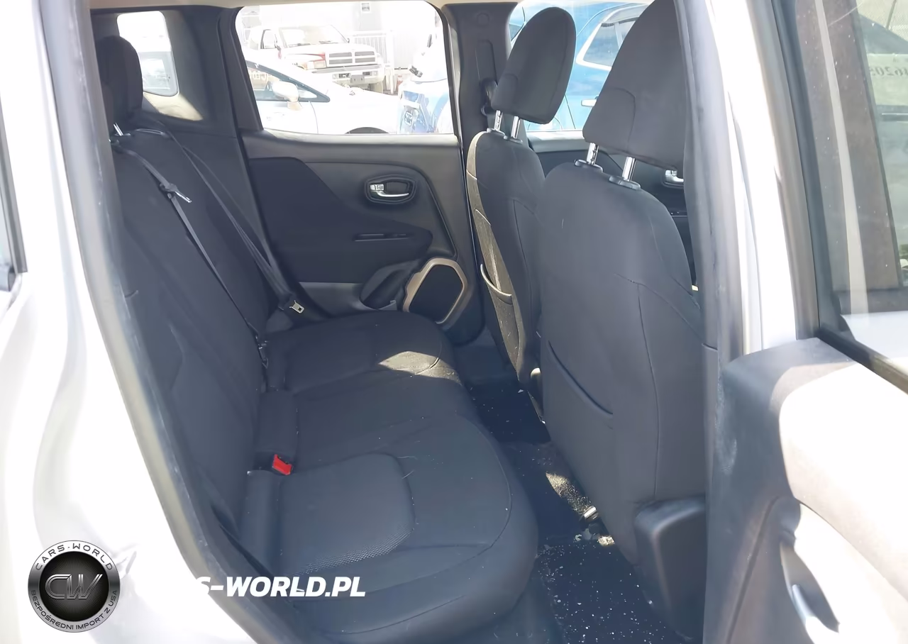 2017 Jeep Renegade Latitude 4X4 VIN:ZACCJBBB8HPF33062 - 8