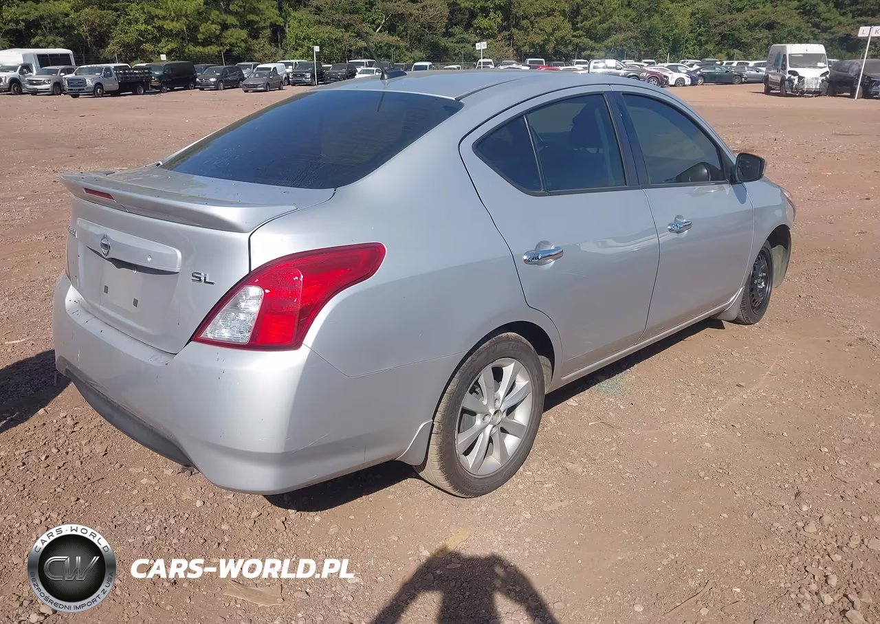 2017 Nissan Versa 1.6 Sl VIN:3N1CN7AP1HL820639 - 4