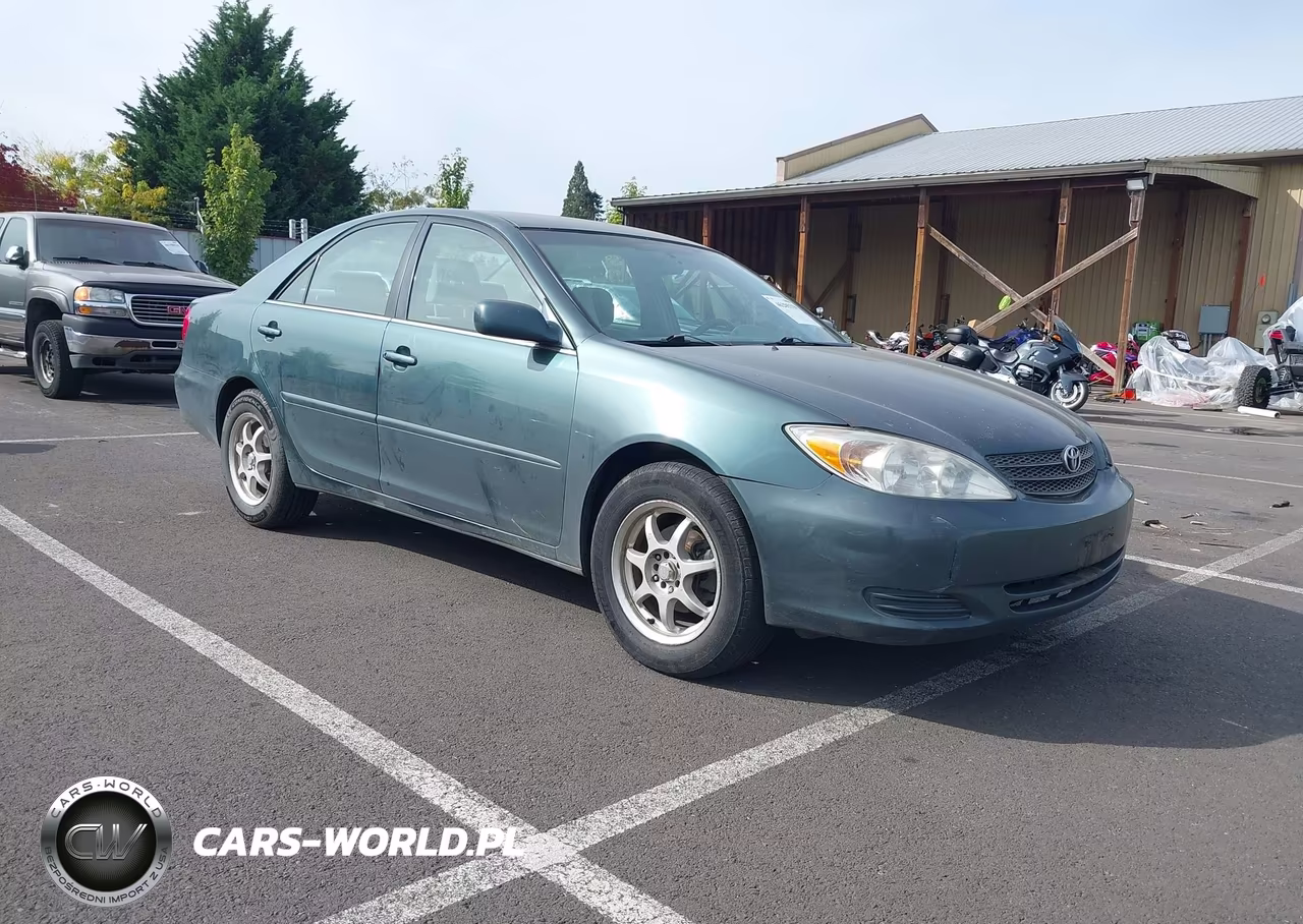 2004 Toyota Camry Le