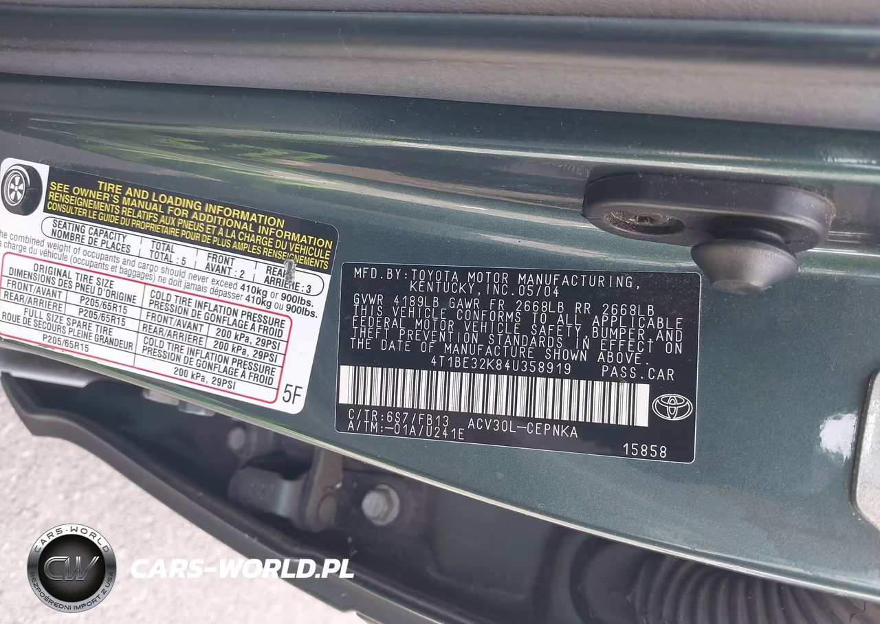 2004 Toyota Camry Le VIN:4T1BE32K84U358919 - 9