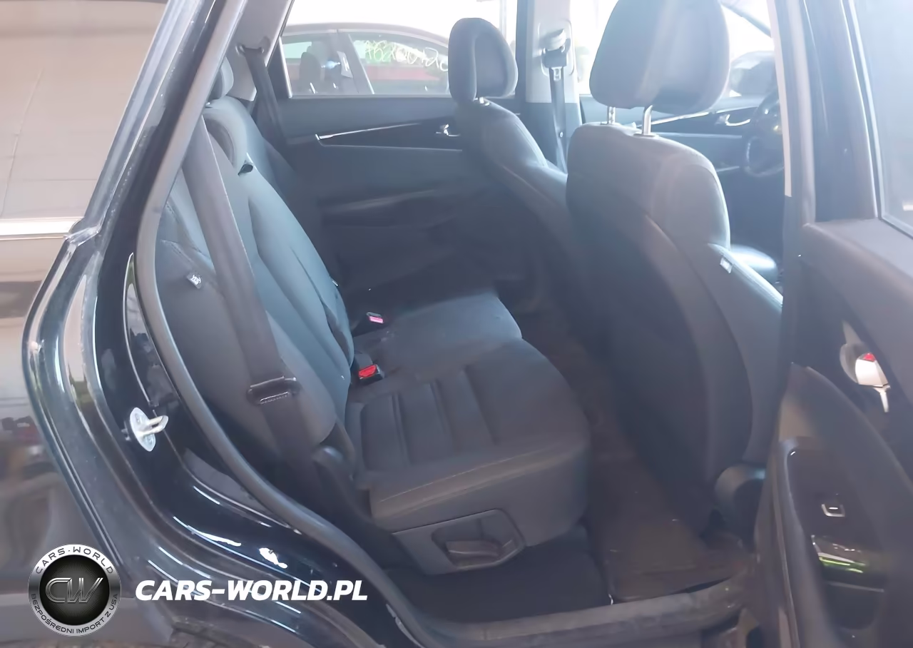 2016 Kia Sorento Lx VIN:5XYPG4A31GG007585 - 8