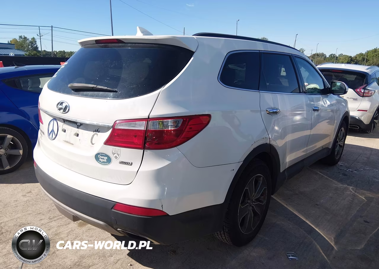 2016 Hyundai Santa Fe Se VIN:KM8SMDHF7GU163241 - 4
