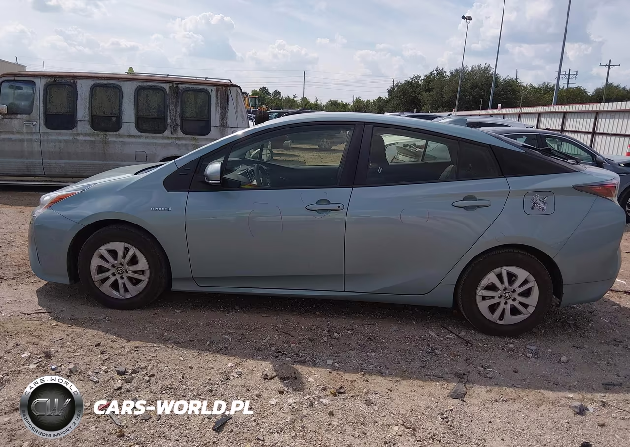 2016 Toyota Prius Two VIN:JTDKBRFUXG3005264 - 14