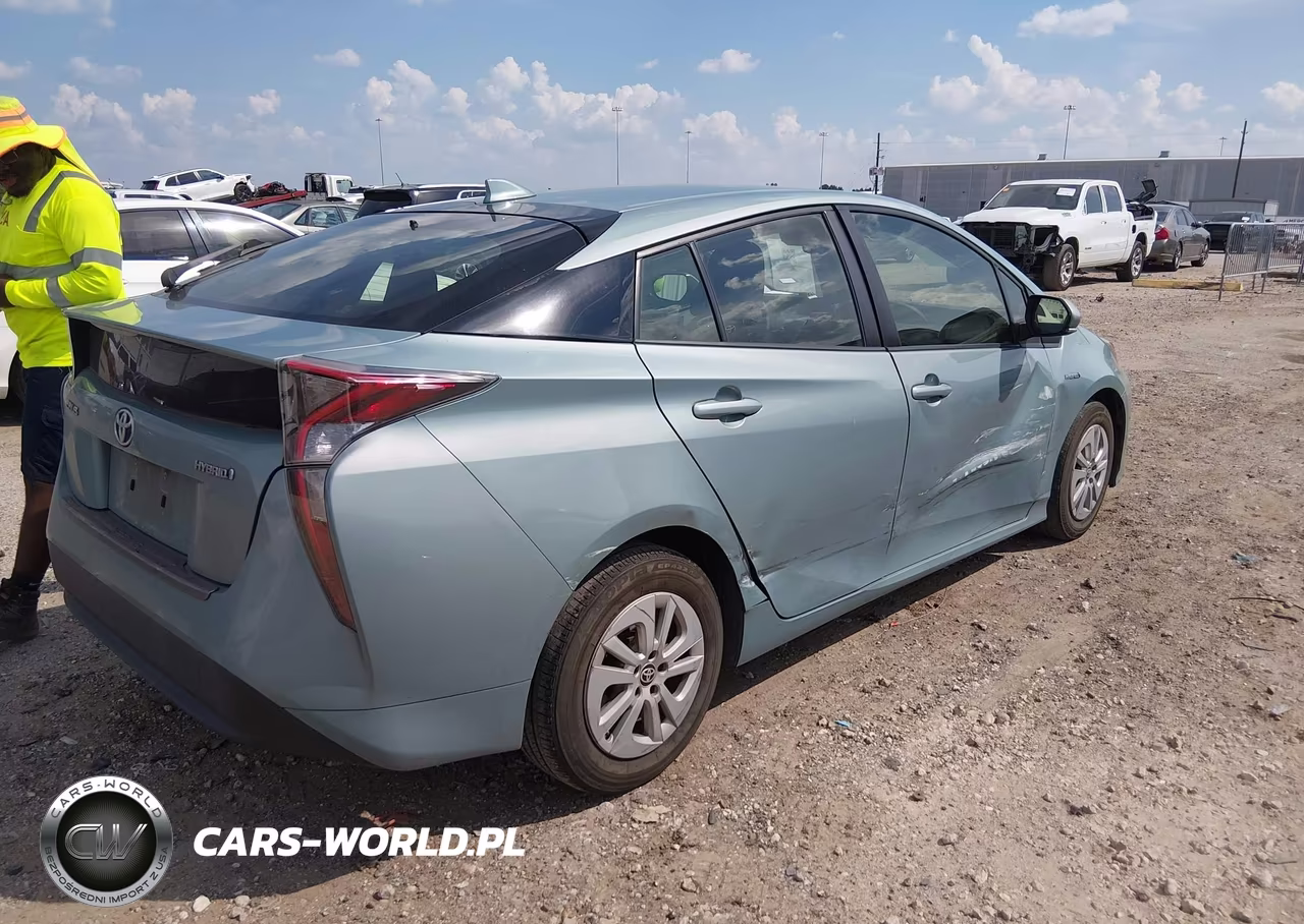 2016 Toyota Prius Two VIN:JTDKBRFUXG3005264 - 4