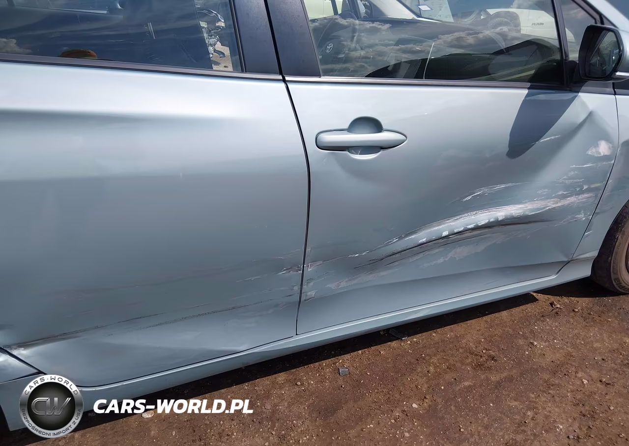 2016 Toyota Prius Two VIN:JTDKBRFUXG3005264 - 6