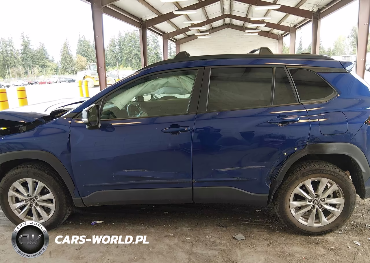 2025 Toyota Corolla Cross Le VIN:7MUBAABG4SV133033 - 14