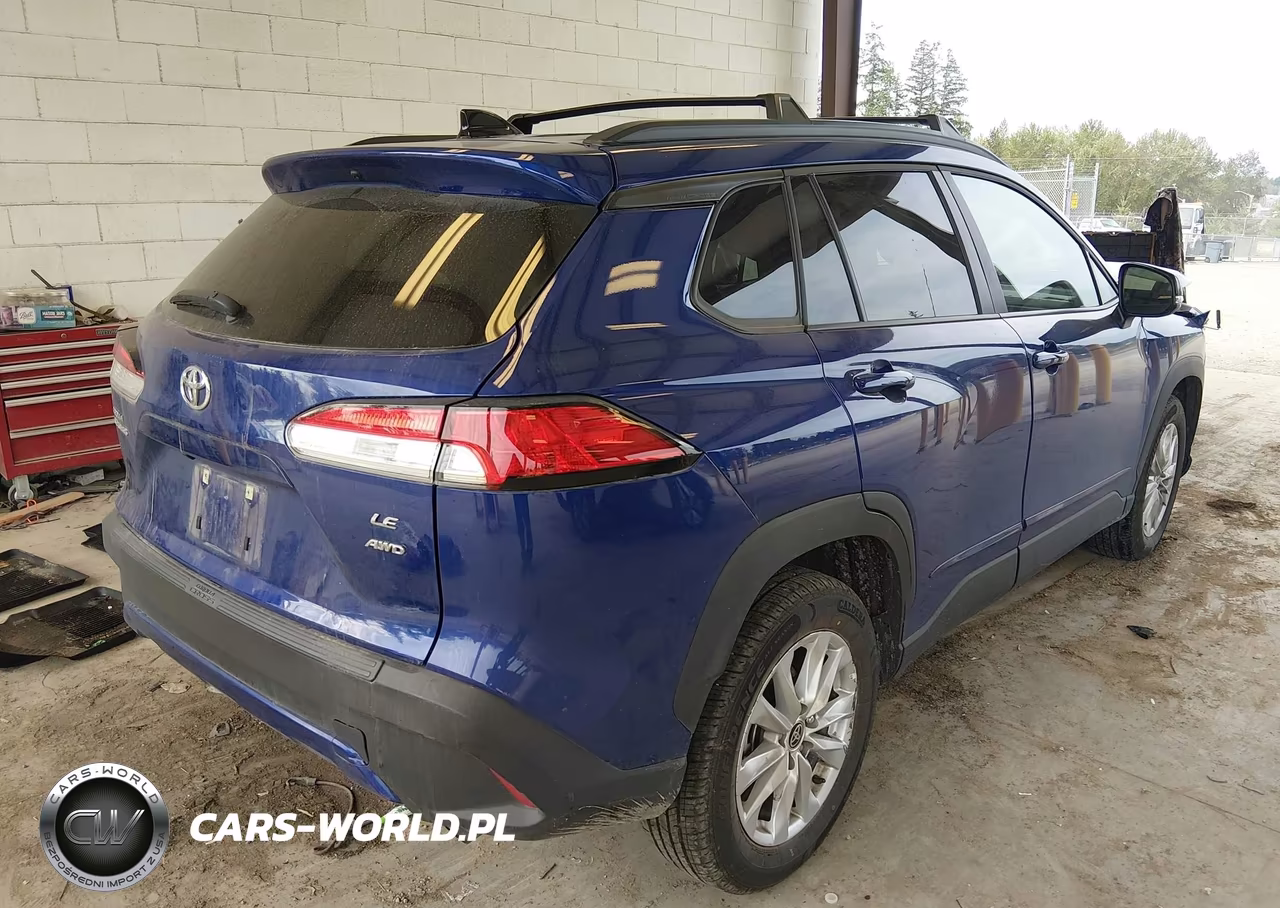 2025 Toyota Corolla Cross Le VIN:7MUBAABG4SV133033 - 4