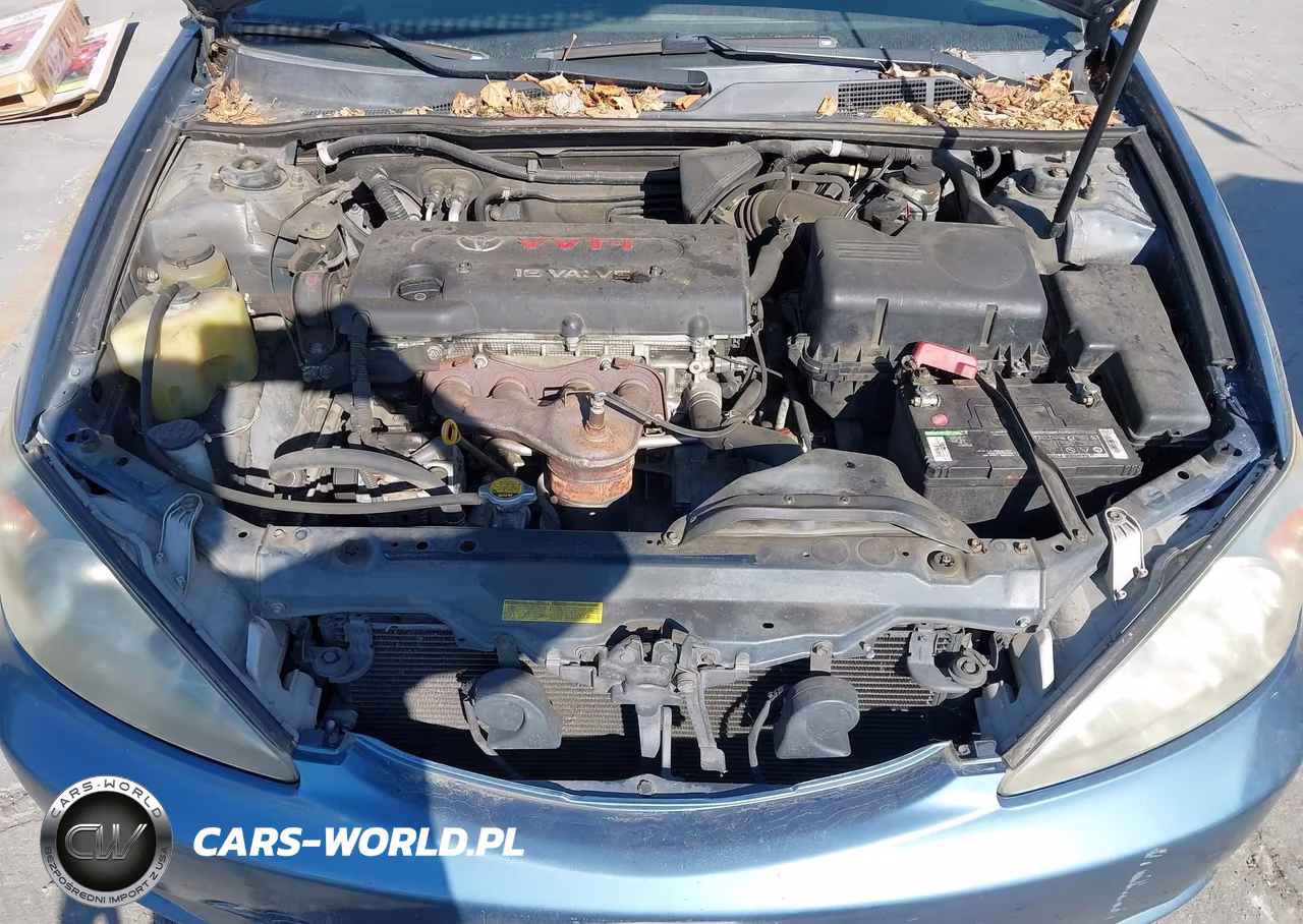 2003 Toyota Camry Le VIN:JTDBE32K830230853 - 10