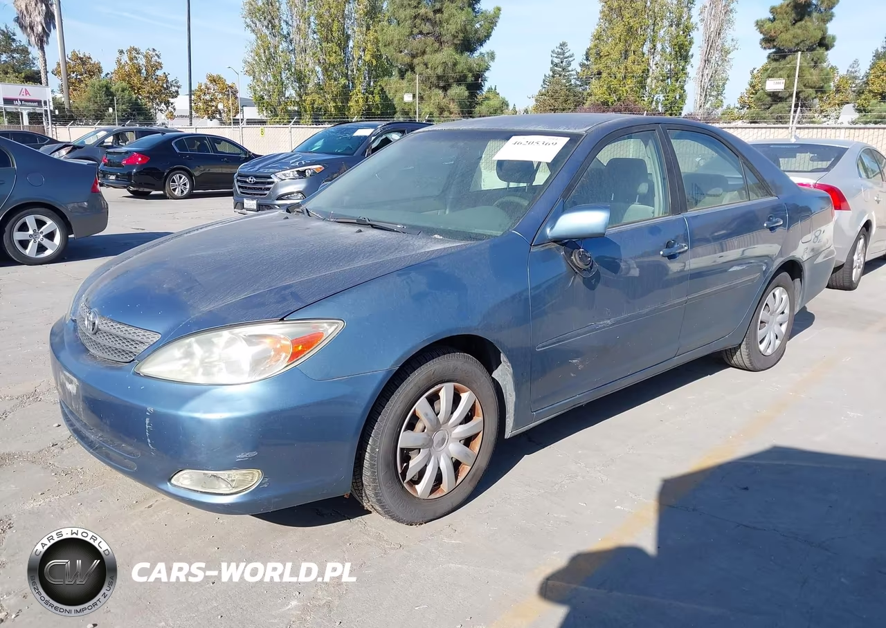 2003 Toyota Camry Le VIN:JTDBE32K830230853 - 2