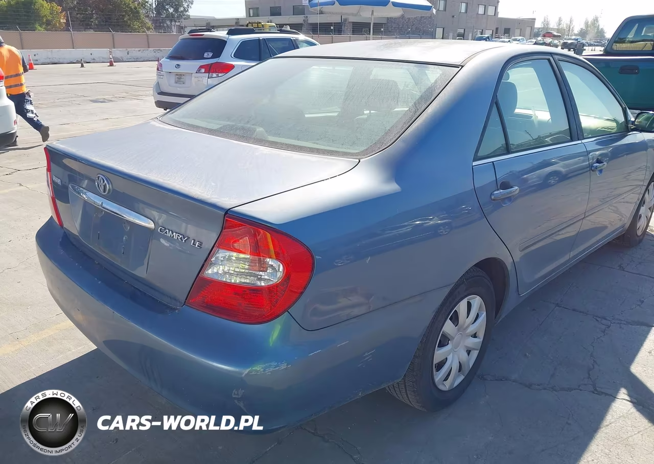 2003 Toyota Camry Le VIN:JTDBE32K830230853 - 6