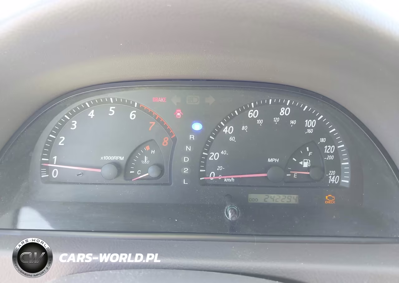 2003 Toyota Camry Le VIN:JTDBE32K830230853 - 7
