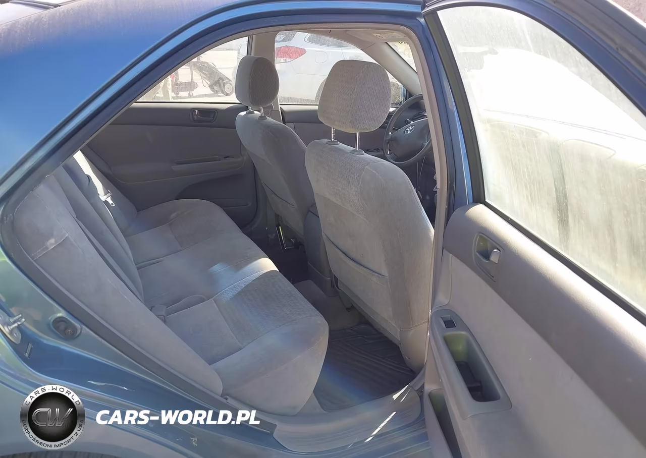 2003 Toyota Camry Le VIN:JTDBE32K830230853 - 8