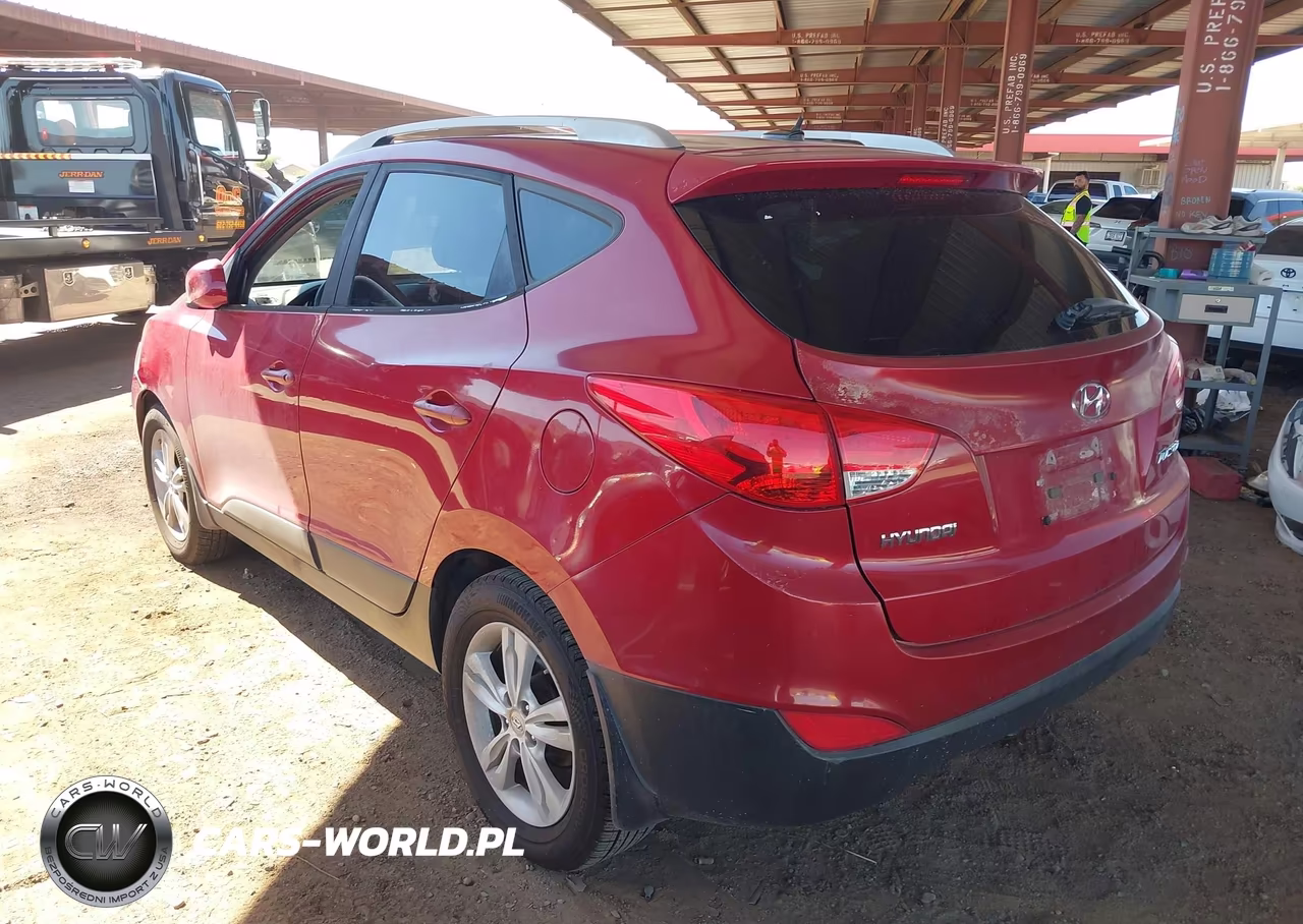 2010 Hyundai Tucson Gls VIN:KM8JU3AC3AU110484 - 3
