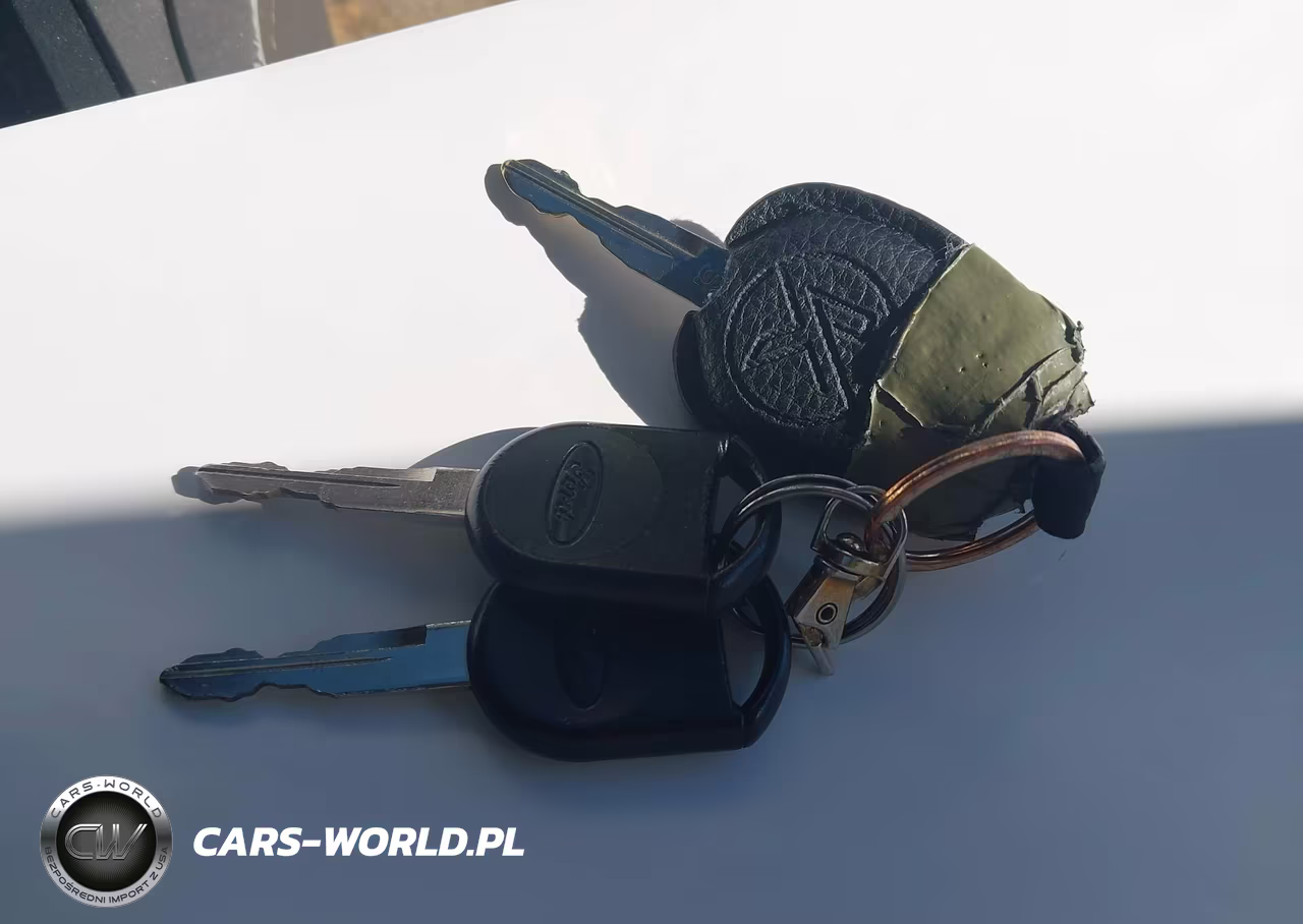 2008 Ford Focus Se-Ses VIN:1FAHP35N98W145637 - 11