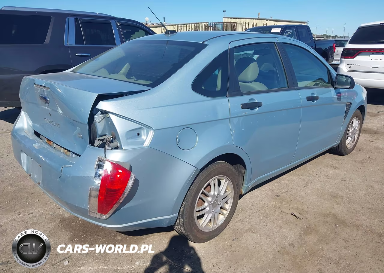 2008 Ford Focus Se-Ses VIN:1FAHP35N98W145637 - 4