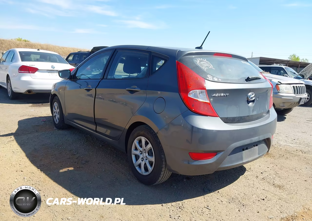 2012 Hyundai Accent Gs VIN:KMHCT5AEXCU002584 - 3