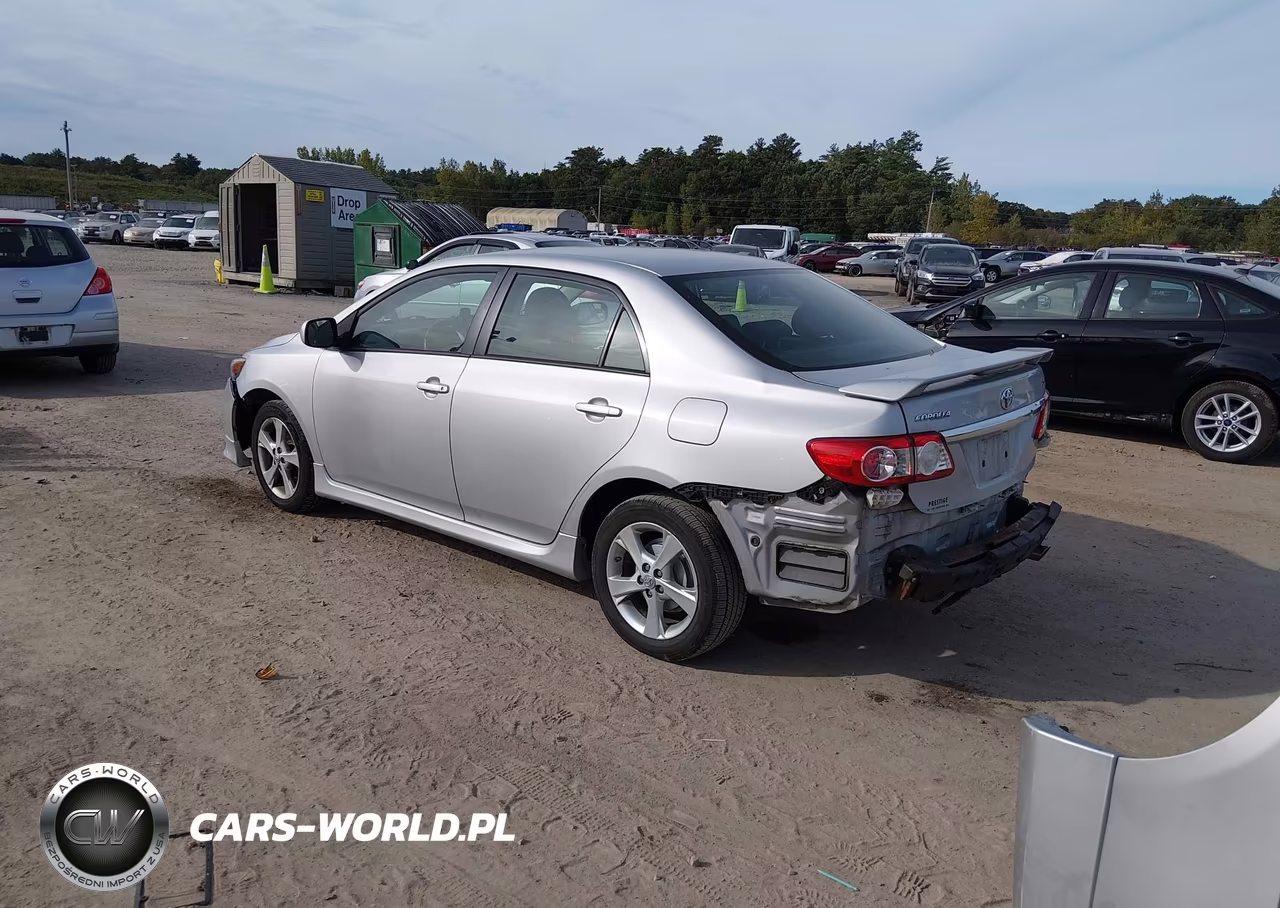 2011 Toyota Corolla S VIN:2T1BU4EE6BC748981 - 3