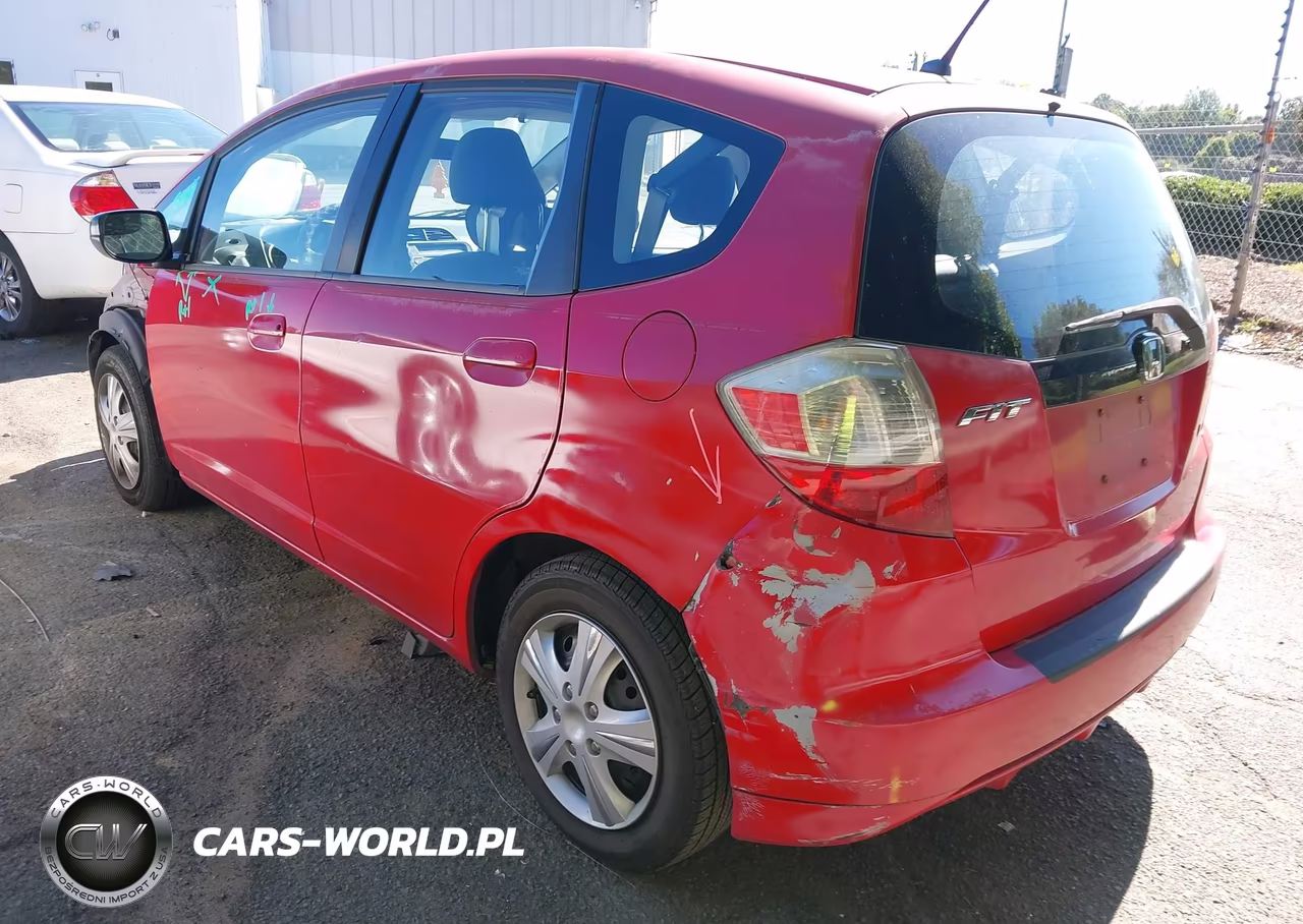 2010 Honda Fit VIN:JHMGE8H24AC007195 - 3