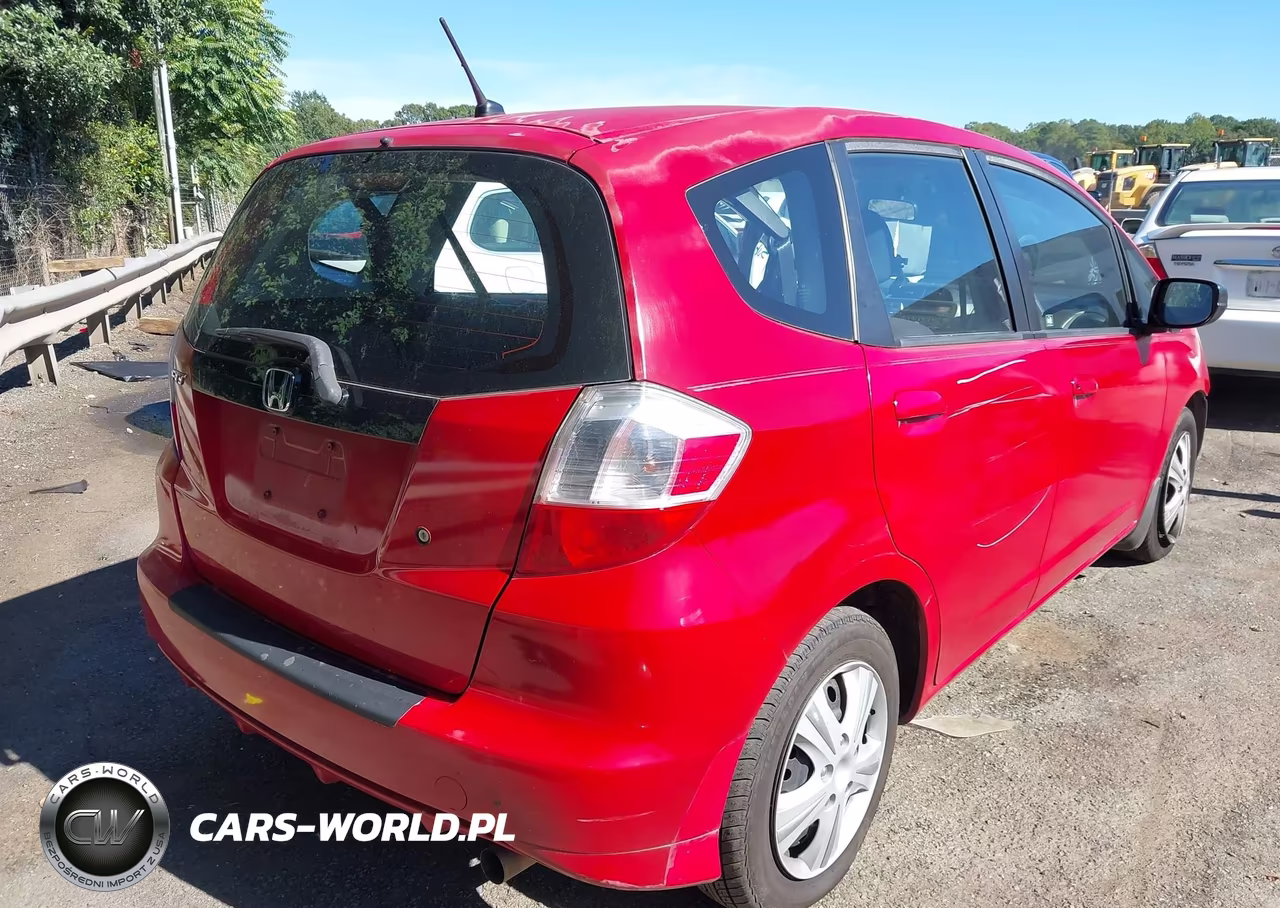 2010 Honda Fit VIN:JHMGE8H24AC007195 - 4