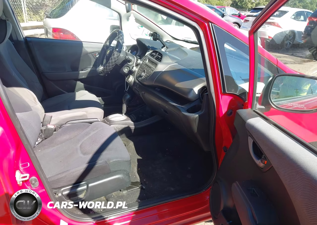 2010 Honda Fit VIN:JHMGE8H24AC007195 - 5