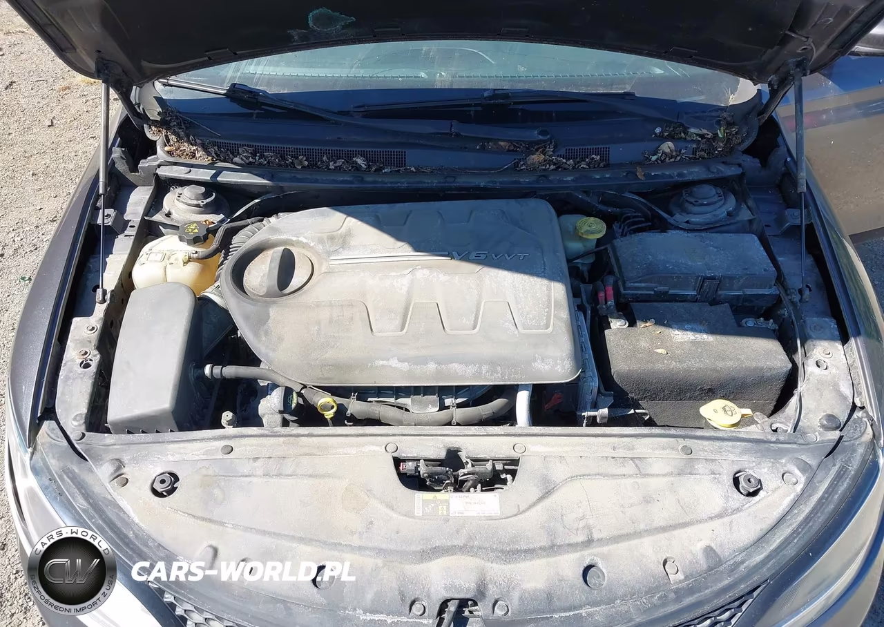 2015 Chrysler 200 S VIN:1C3CCCBG7FN639167 - 10