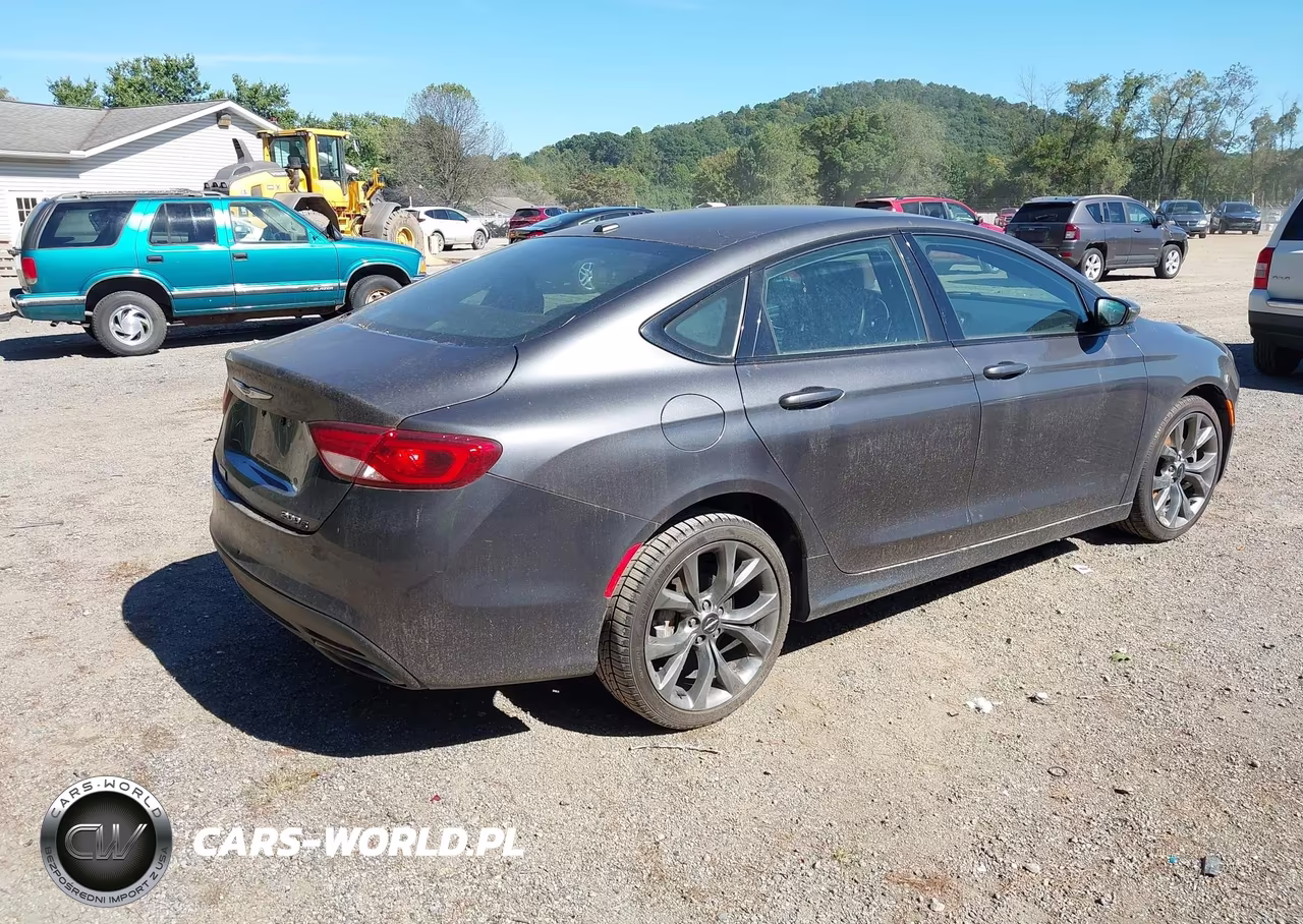 2015 Chrysler 200 S VIN:1C3CCCBG7FN639167 - 4