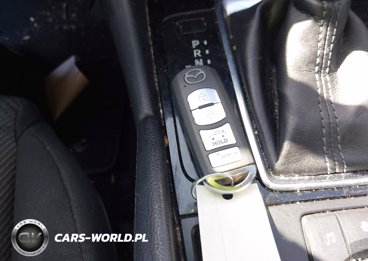 2017 Mazda Mazda3 Sport VIN:3MZBN1U75HM107025 - 11