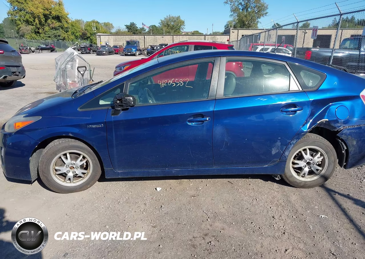 2011 Toyota Prius Four VIN:JTDKN3DU6B0320385 - 14