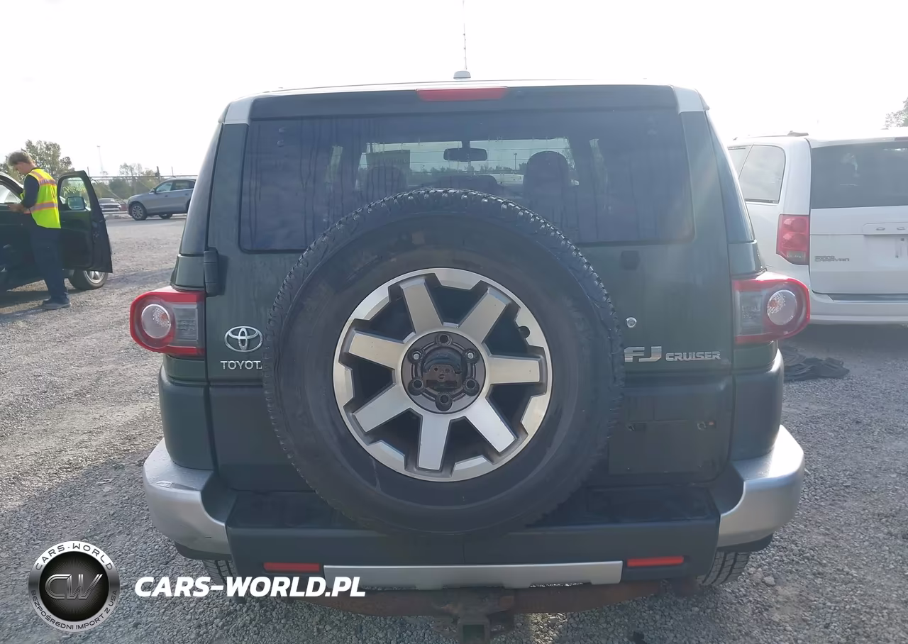 2012 Toyota Fj Cruiser VIN:JTEBU4BF9CK133012 - 16