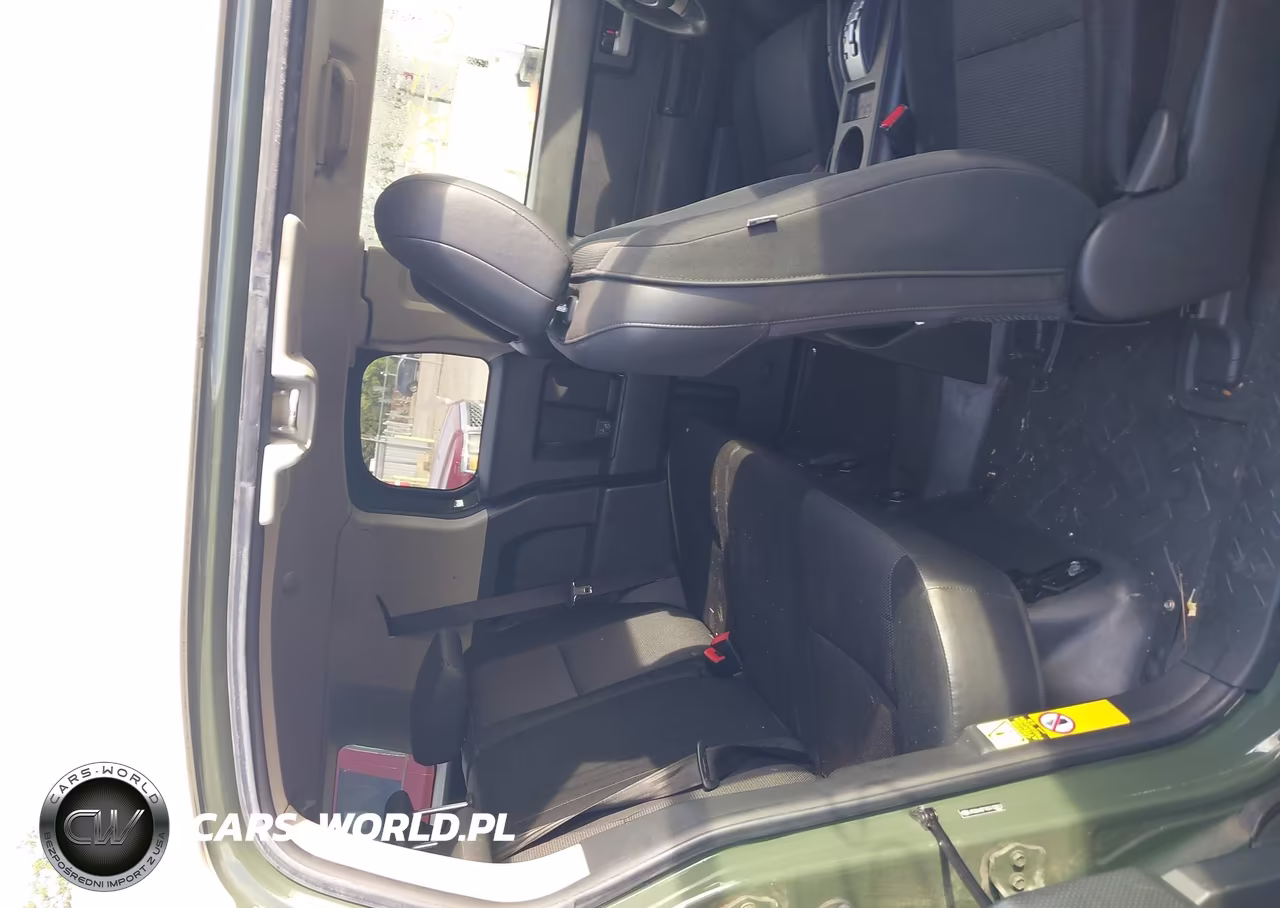 2012 Toyota Fj Cruiser VIN:JTEBU4BF9CK133012 - 8