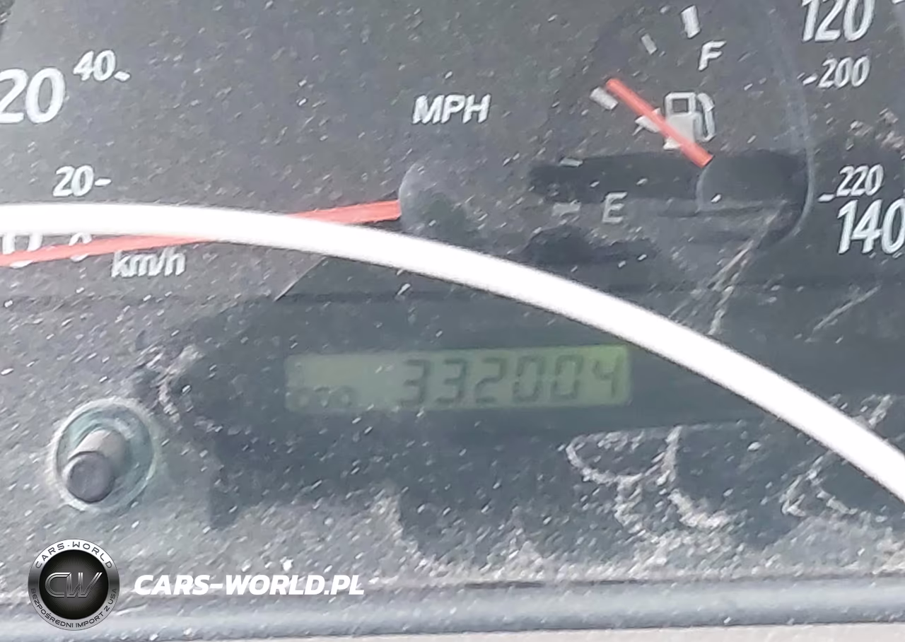 2002 Toyota Camry Le VIN:JTDBE32K520126464 - 15