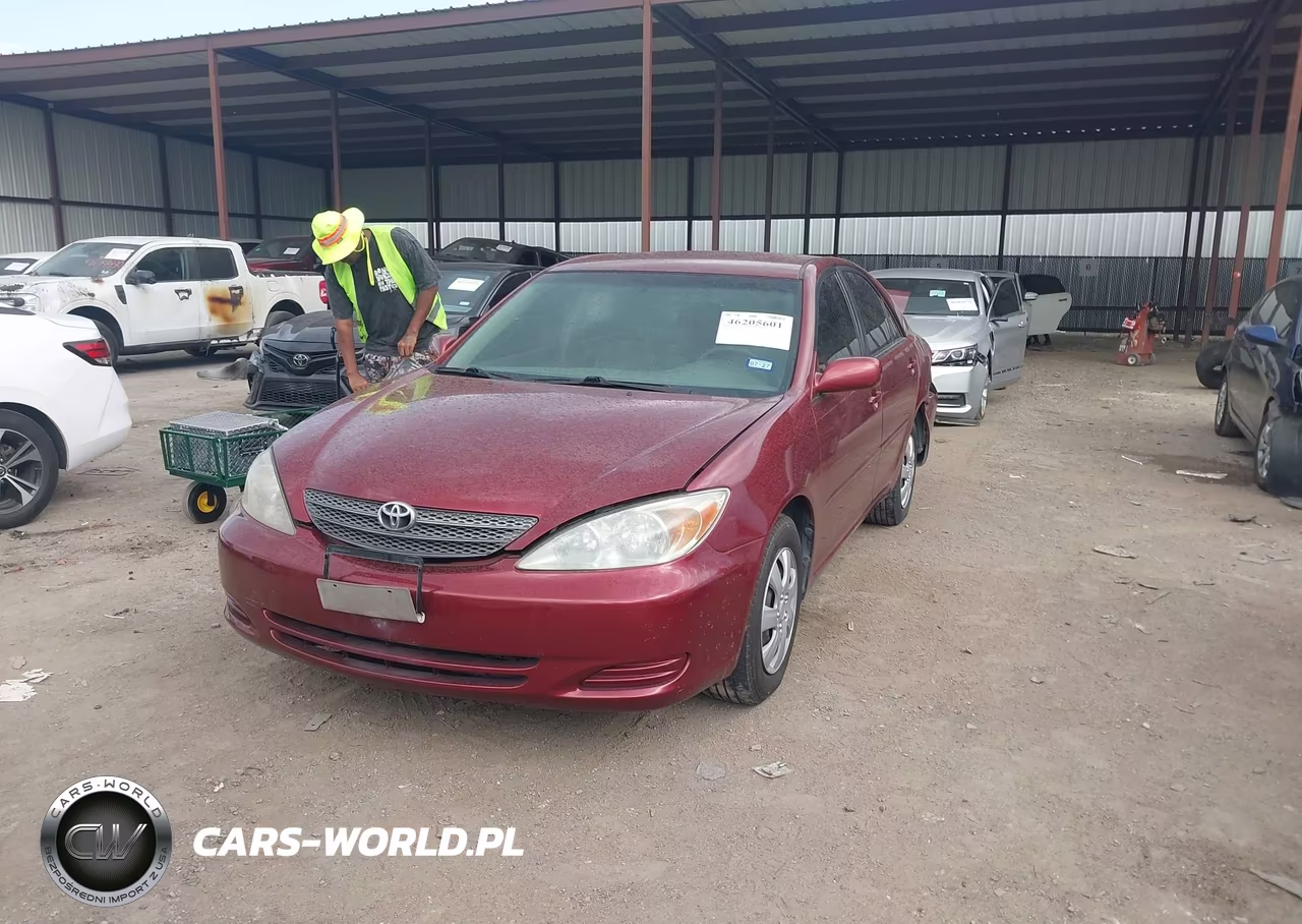 2002 Toyota Camry Le VIN:JTDBE32K520126464 - 2