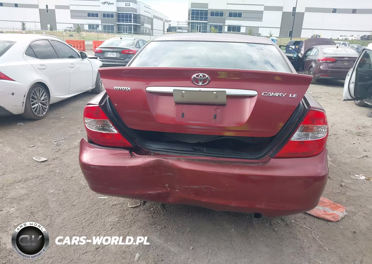 2002 Toyota Camry Le VIN:JTDBE32K520126464 - 6