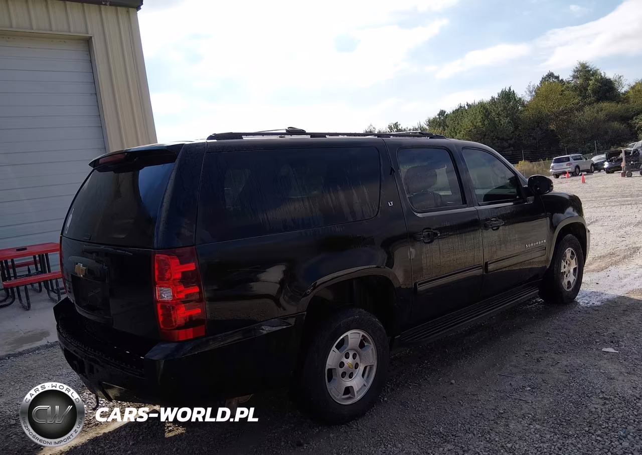2014 Chevrolet Suburban Lt VIN:1GNSCJE08ER203985 - 4