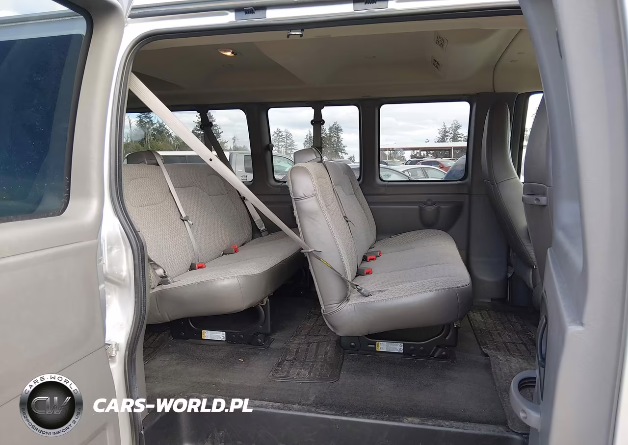 2017 Chevrolet Express 3500 Lt VIN:1GAZGPFG6H1108833 - 8