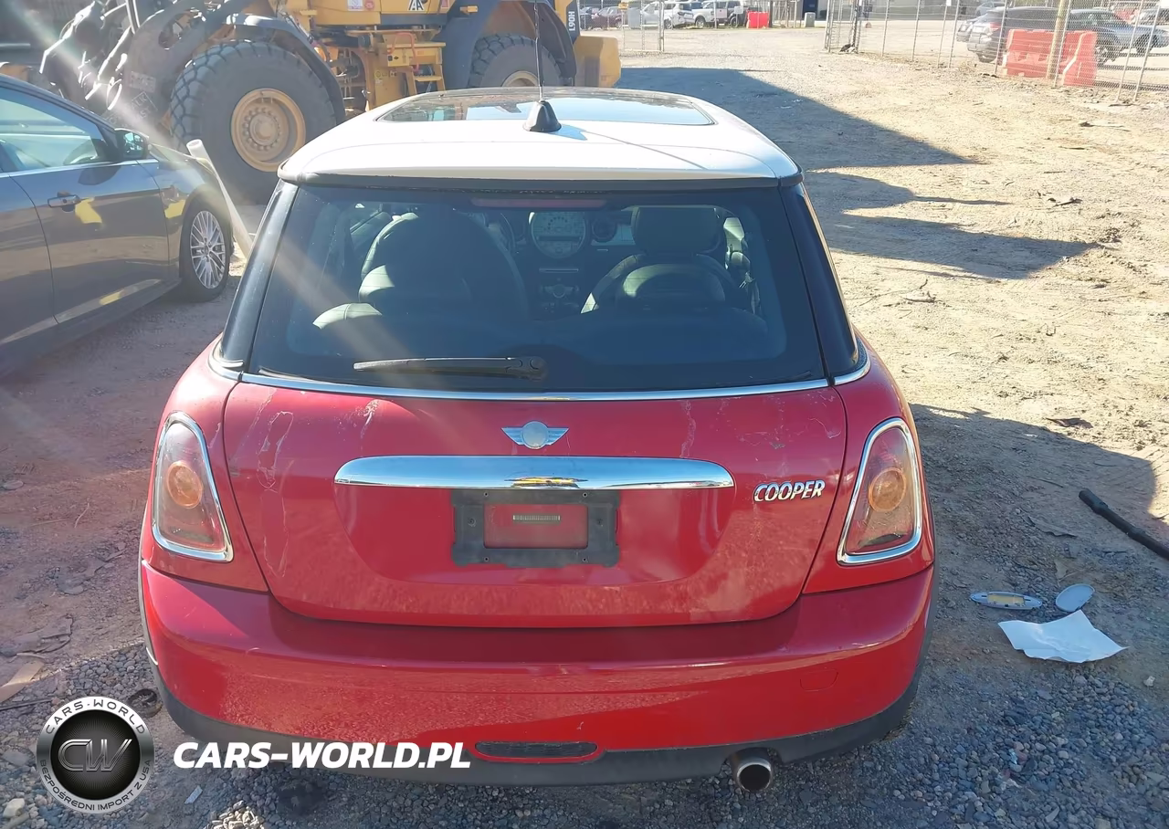 2007 Mini Cooper Hardtop VIN:WMWMF33527TT54455 - 16