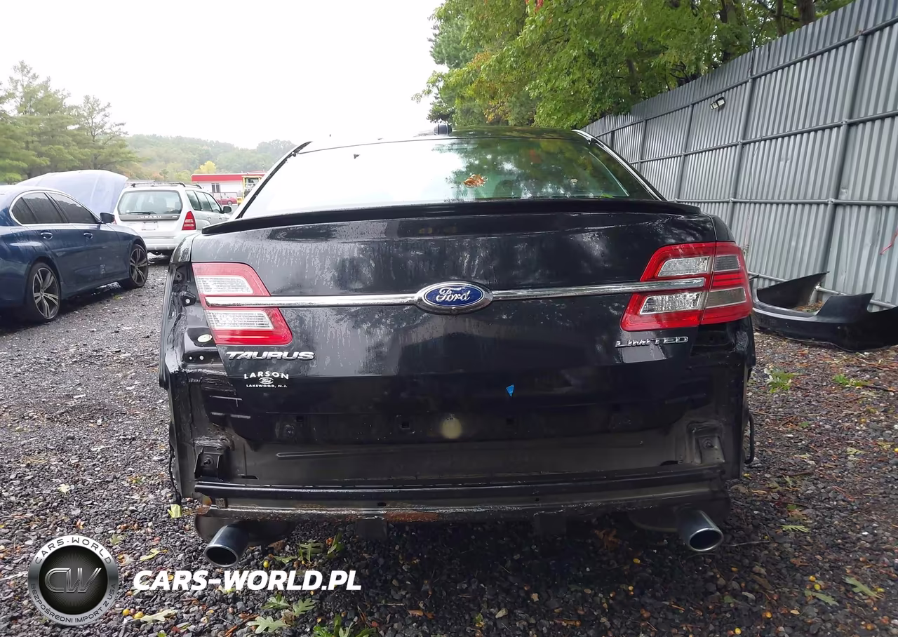 2015 Ford Taurus Limited VIN:1FAHP2F83FG176618 - 17
