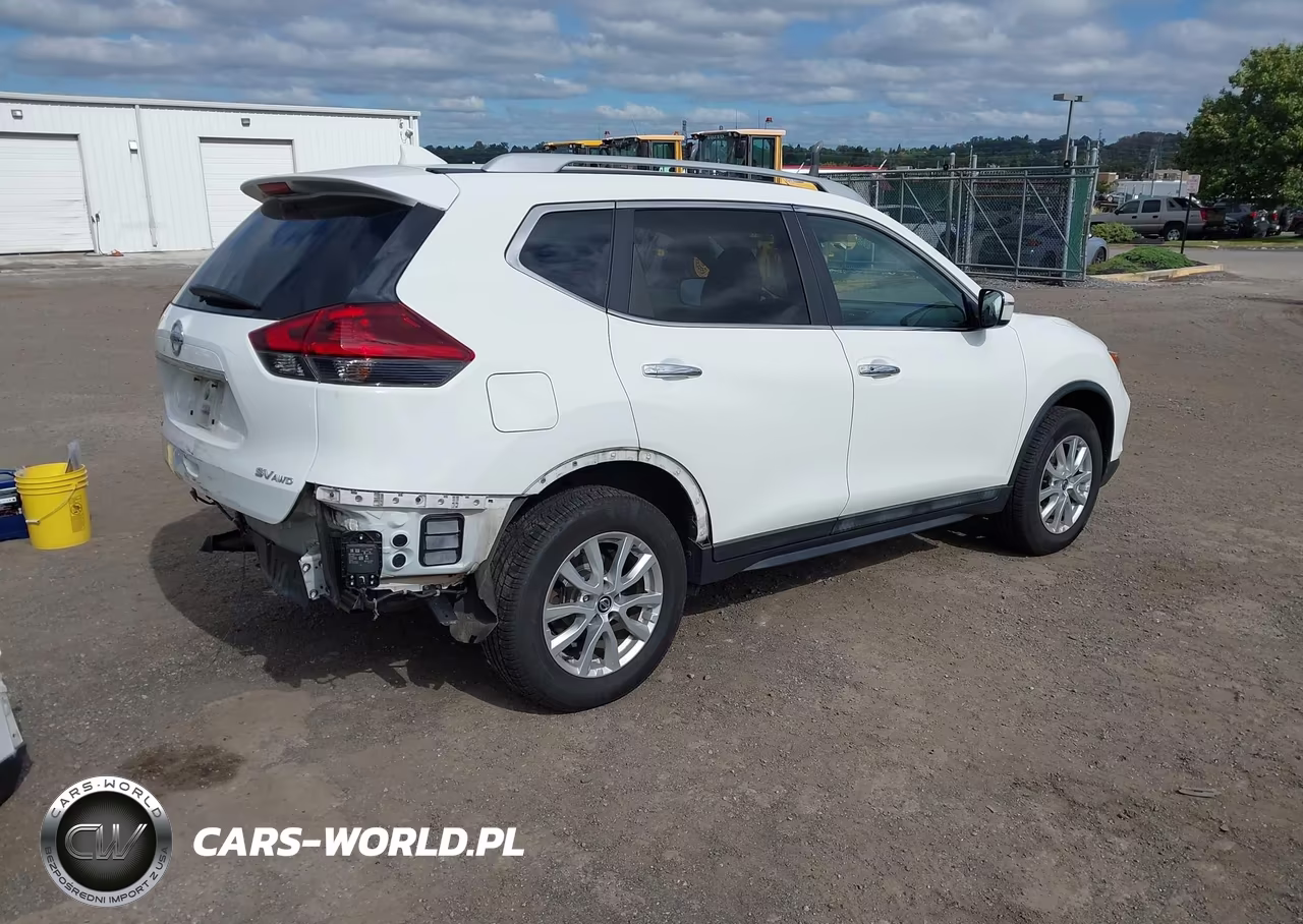 2018 Nissan Rogue Sv VIN:5N1AT2MV9JC786924 - 4